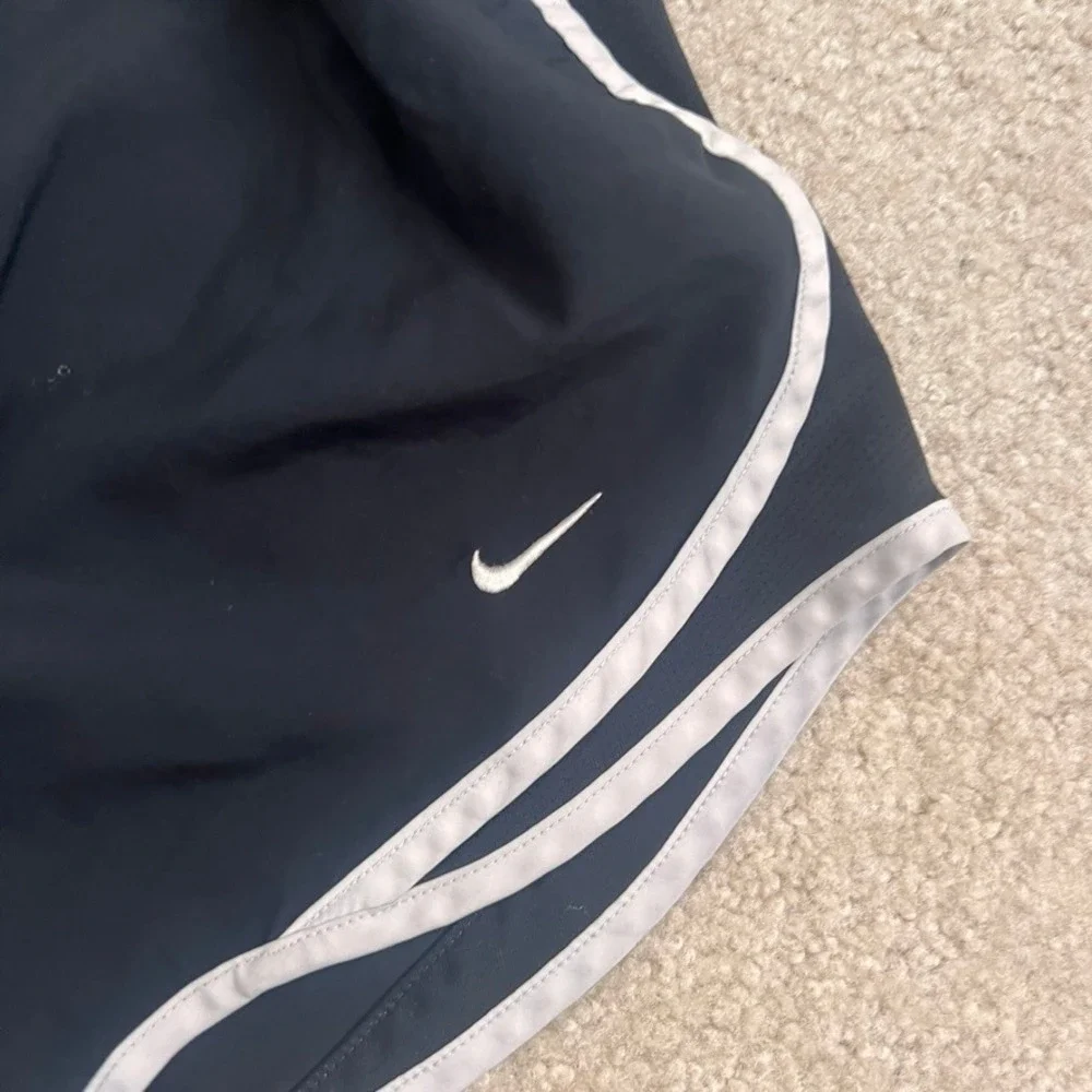 Nike Dri-FIT Running Shorts Athletic Gym Black White Trim Small‎